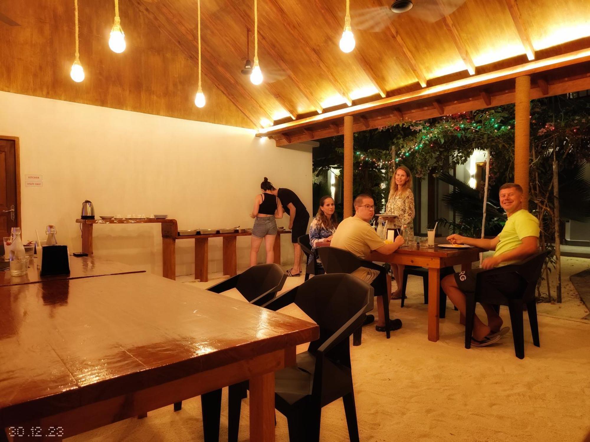 Hotel Sunny Breeze View Hangnaameedhoo Esterno foto