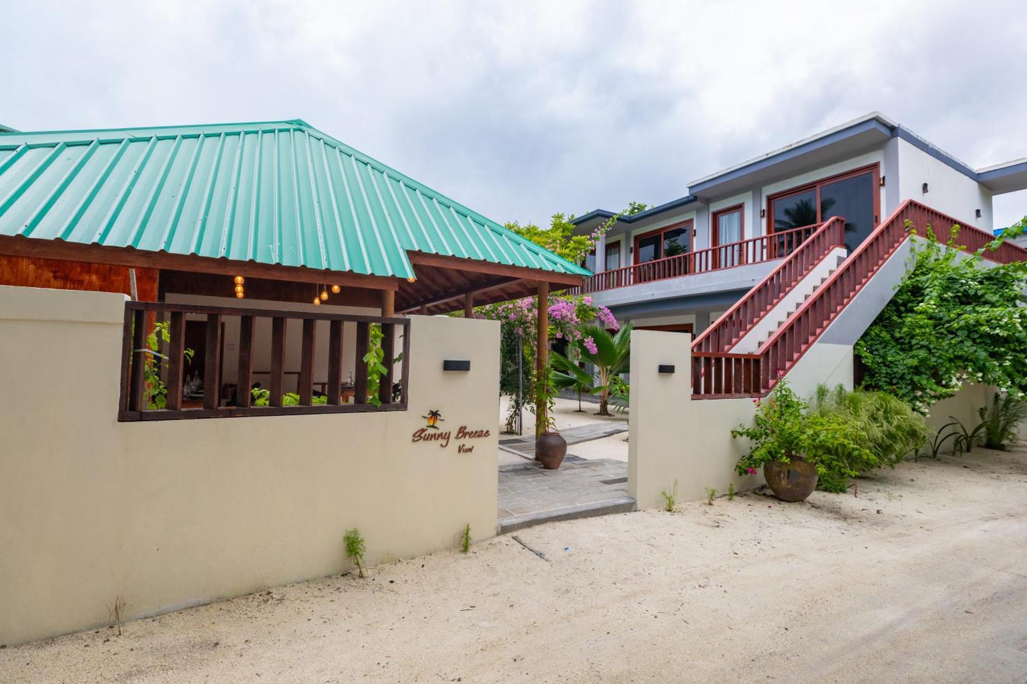 Hotel Sunny Breeze View Hangnaameedhoo Esterno foto
